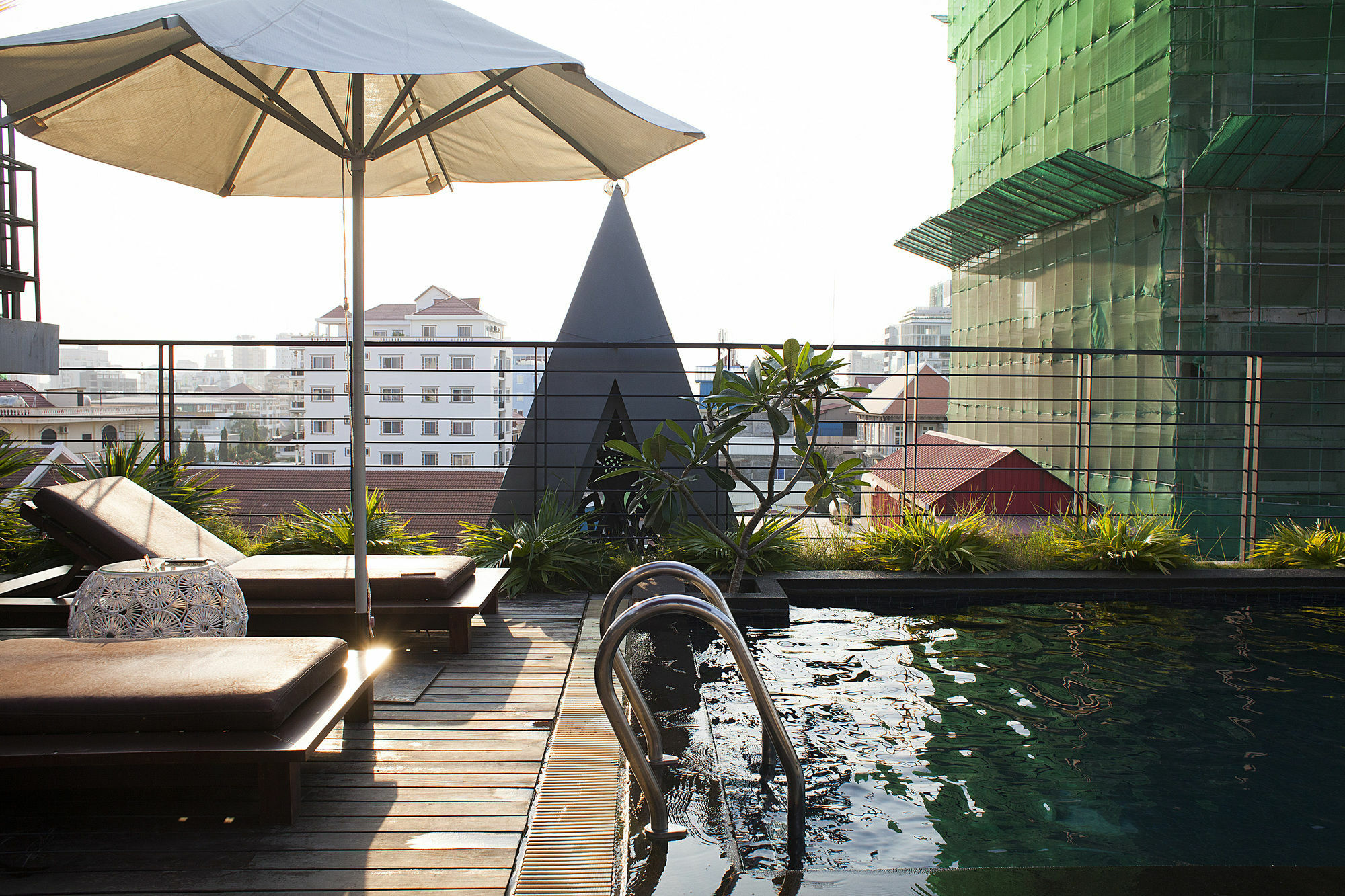 The Palm Boutique Hotel & Residence 프놈펜 외부 사진