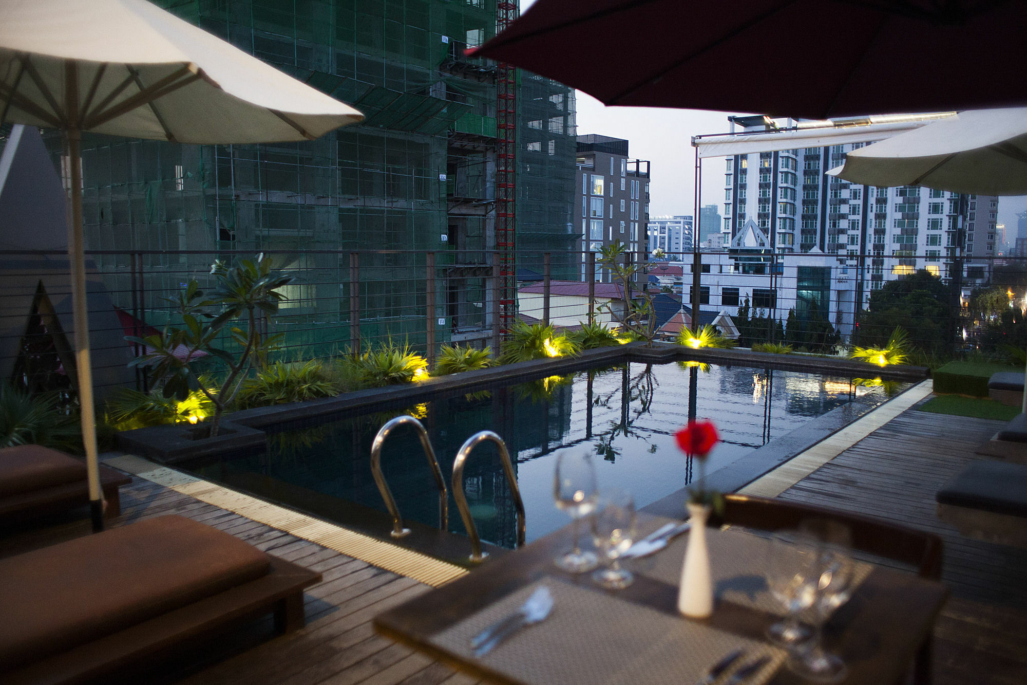 The Palm Boutique Hotel & Residence 프놈펜 외부 사진
