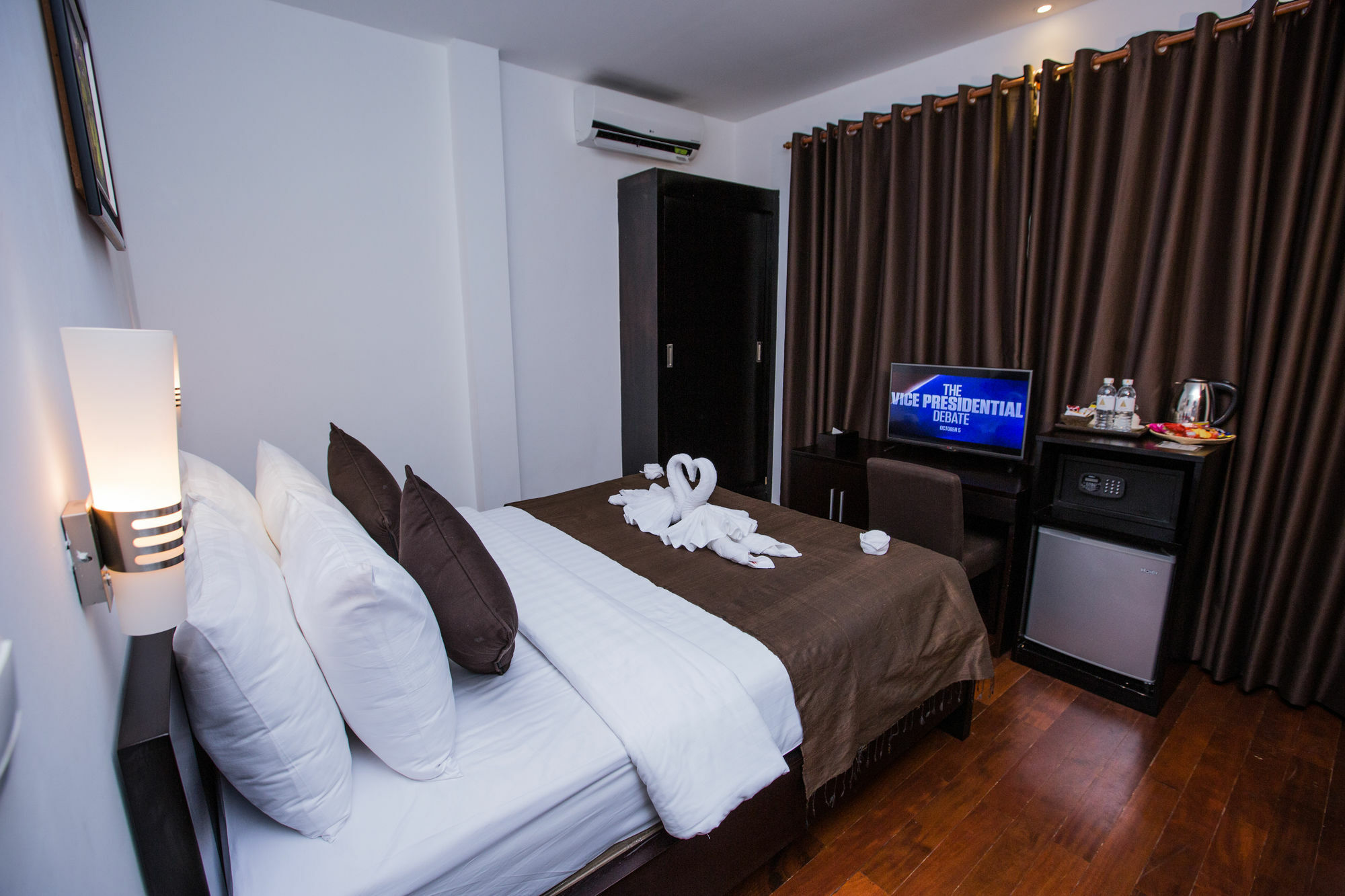 The Palm Boutique Hotel & Residence 프놈펜 외부 사진