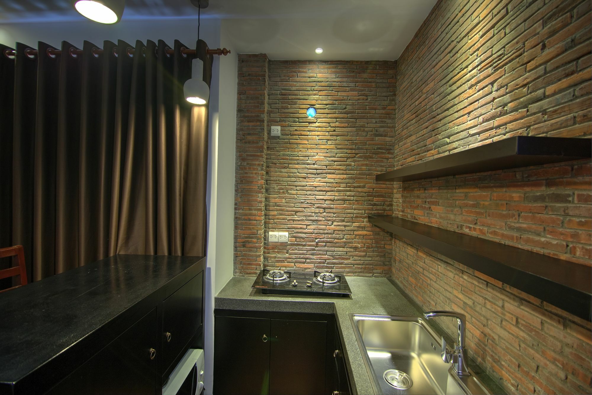The Palm Boutique Hotel & Residence 프놈펜 외부 사진