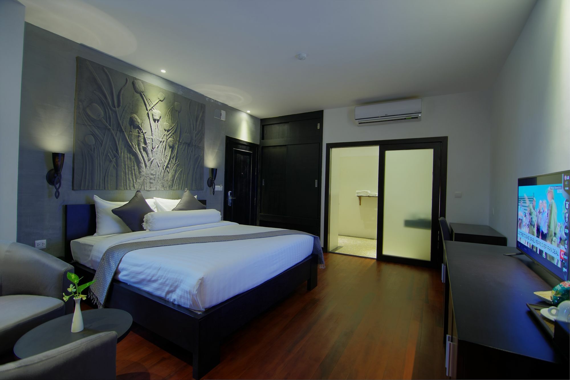 The Palm Boutique Hotel & Residence 프놈펜 외부 사진